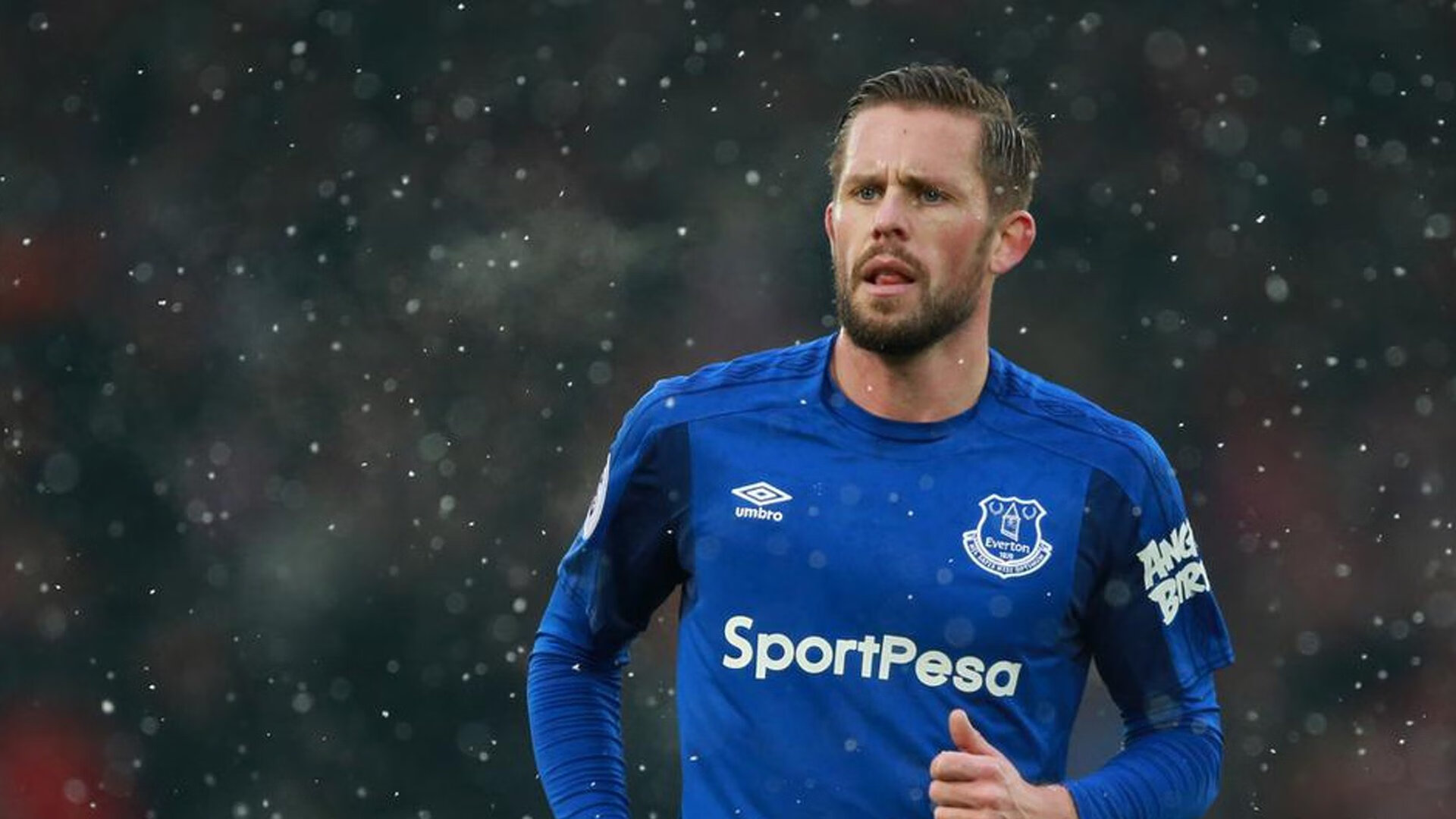 切尔西状态不佳,2-2平卡拉巴赫,未能全取三分,切尔西 巴巴